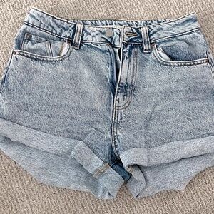 Pacsun Denim Blue Women's Mom Shorts